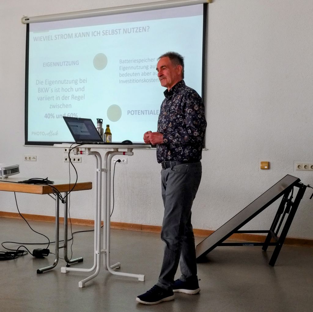 Impressionen vom Informationsabend "Balkonkraftwerke und Batteriespeicher" im Bürgerhaus Kell